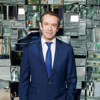 Сегодня в театре знаменательная дата: День рождения отмечает наш художественный руководитель — Владимир Львович Машков!