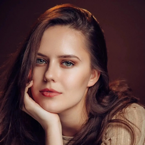 19 мая 2026 года на Исторической сцене Театра Олега Табакова состоится встреча с артисткой нашего театра, выпускницей Театральной школы Олега Табакова – Ксенией Утехиной.